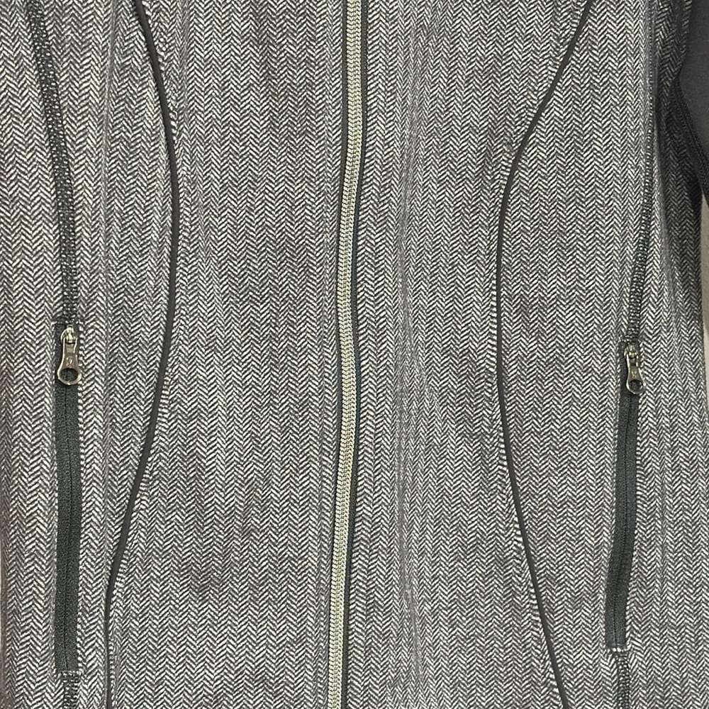Lululemon Nice Asana Jacket Herringbone - Picture 12 of 12